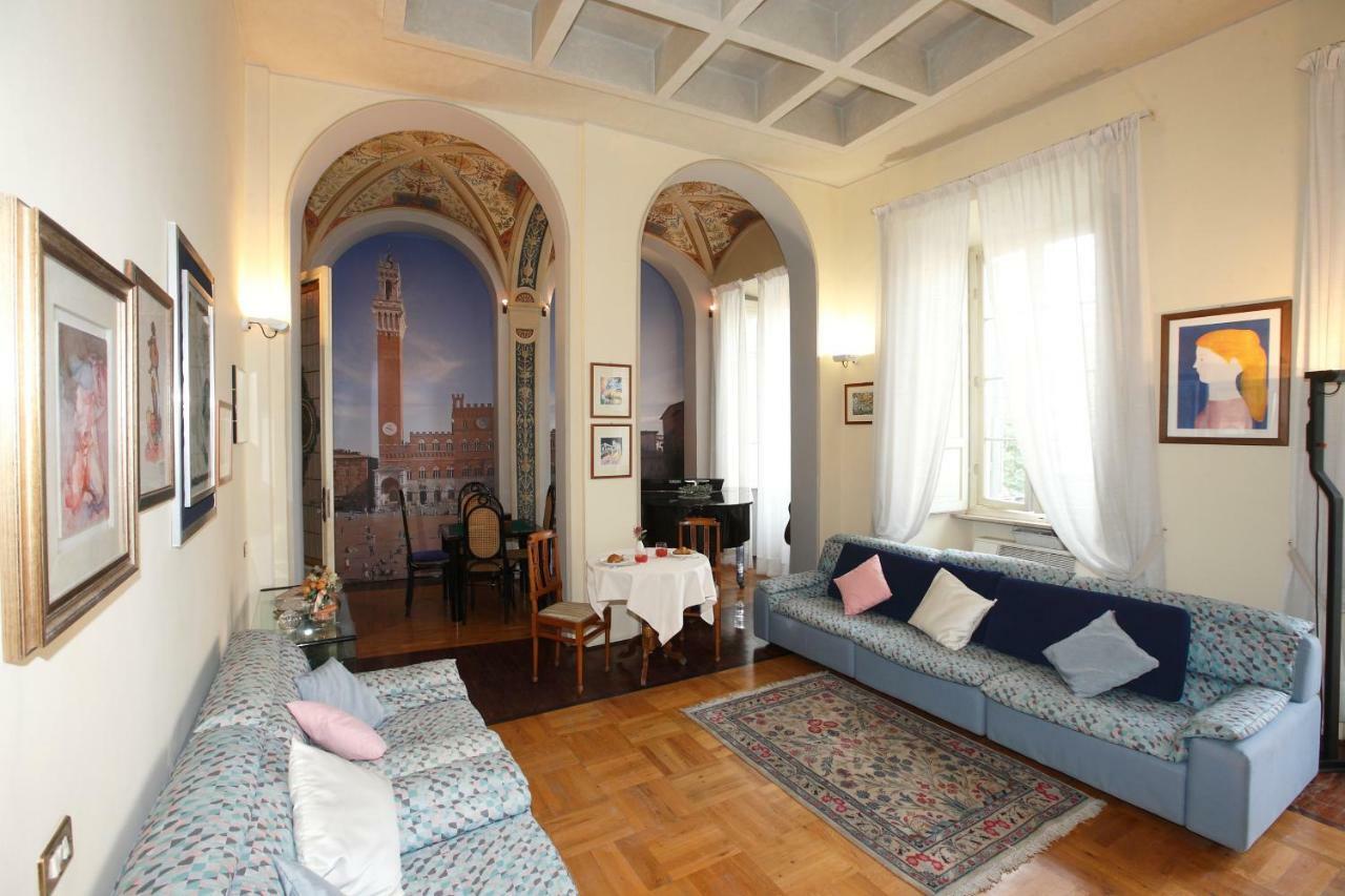 Residenza D'Epoca Montanini Bed & Breakfast Сиена Екстериор снимка